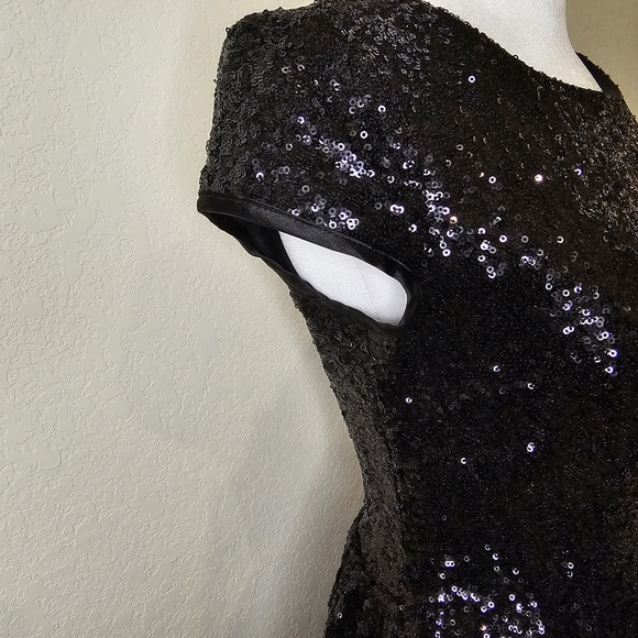 B. Darlin Black Sequin Dress A-line Cap Sleeve Sz 5/6 - Picture 3 of 8